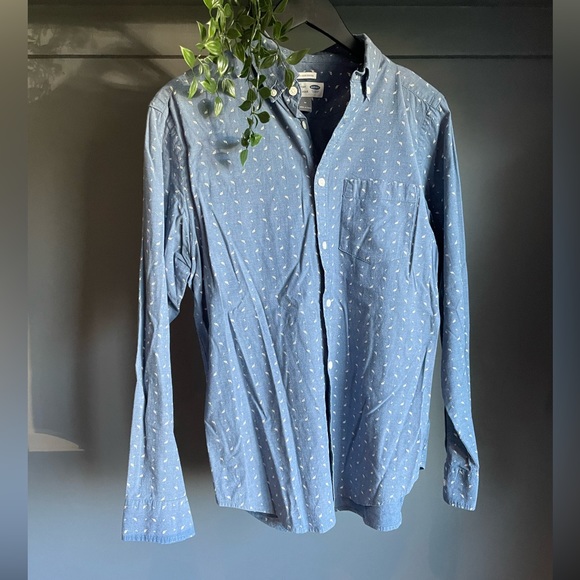 Men’s old navy button up - Picture 1 of 4